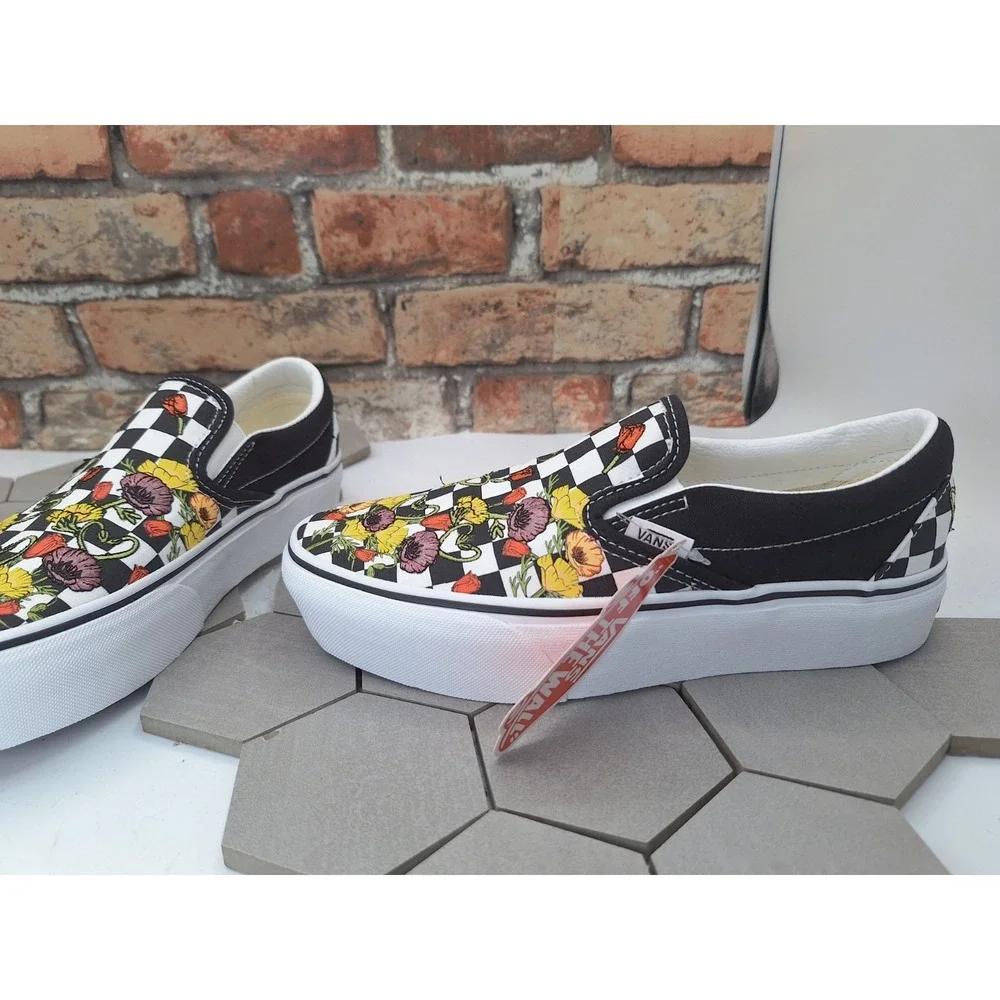Vans  Classic Slipon Poppy Checkerboard Flower Women Sz 7 Lifted Platform 1.5 in - Picture 3 of 12